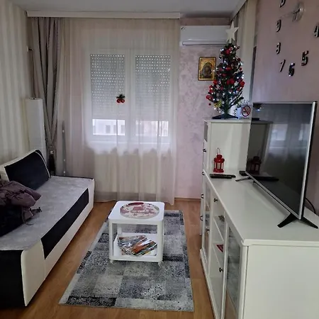 Apartament Aki *