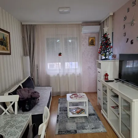 Apartament Aki *